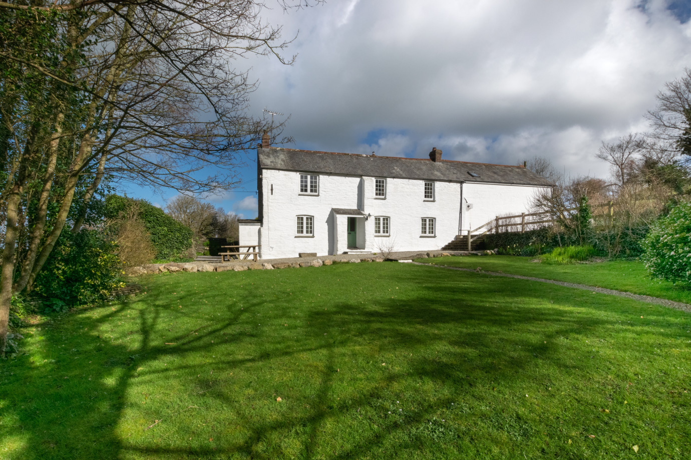 Cross House (P00838) Original Cottages